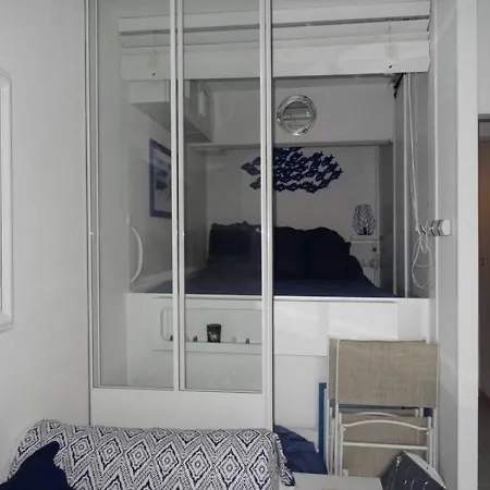 Апартаменты Port Gavine 5 *